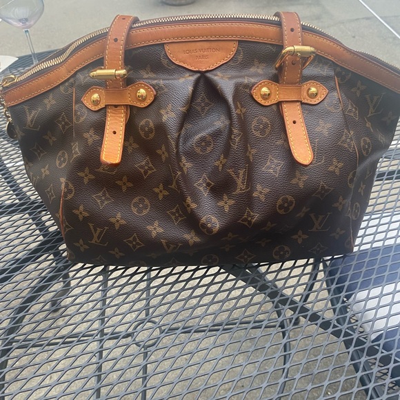 Louis Vuitton Tavoli w COA - Picture 13 of 15
